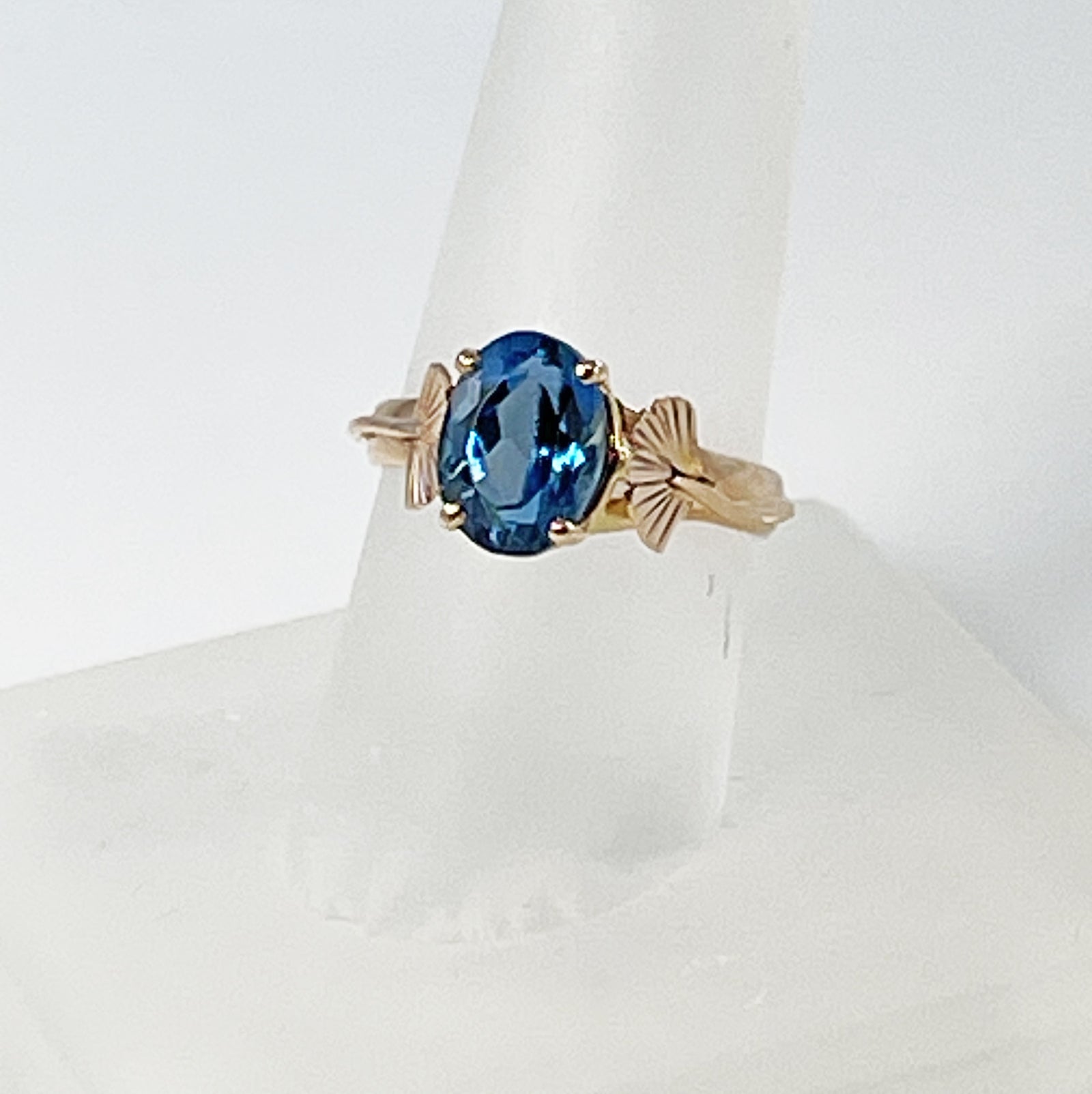 Cole Sheckler Ring - London Blue Topaz in 14kt Rose Gold w/ Ginko Leaves