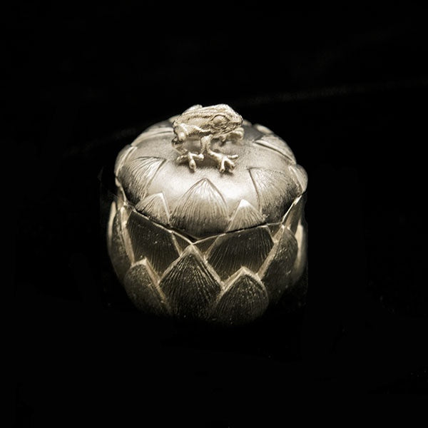 Table Art - Lotus Frog Box