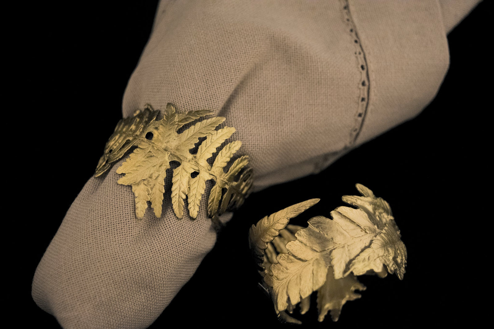 Table Art - Fern Napkin Rings